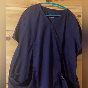 Cherokee scrub top 4x